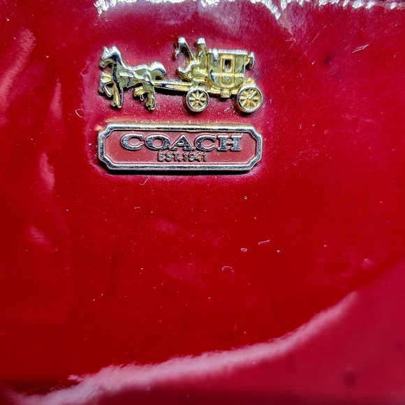 Used Coach red wallet/wristlet - Picture 4 of 9
